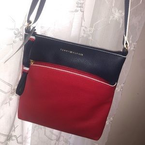 ✨Tommy Hilfiger Crossbody✨